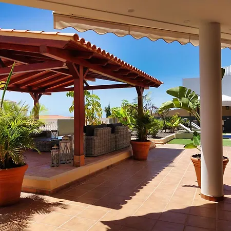 Happiness With Heated Swimming Pool Villa Costa Adeje