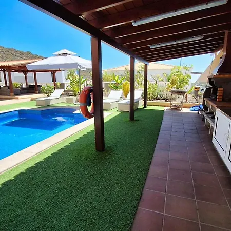 Happiness With Heated Swimming Pool Willa Costa Adeje (Tenerife)