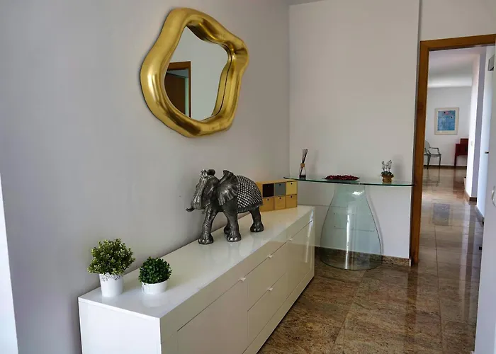 Happiness With Heated Swimming Pool 阿德耶