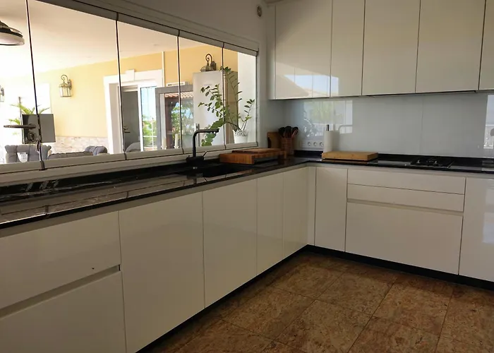 别墅 Happiness With Heated Swimming Pool