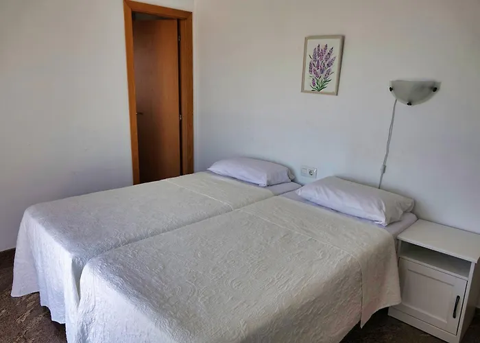 别墅 Happiness With Heated Swimming Pool 阿德耶