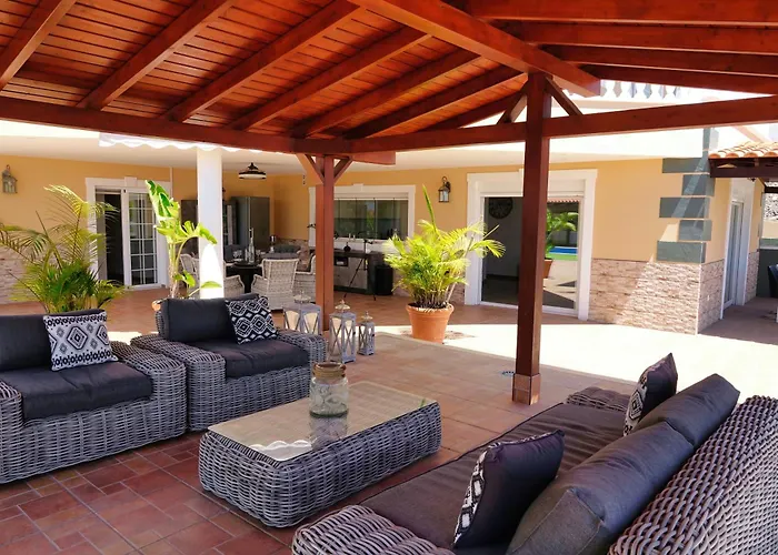 别墅 Happiness With Heated Swimming Pool